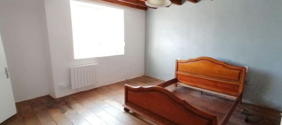 Casa de 3 dormitorios en Pont-Pean, France No. 331913 10