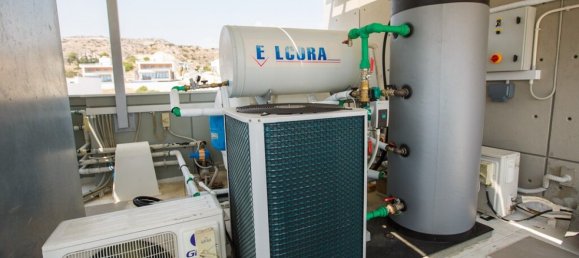 Villa de 4 dormitorios en Limassol, Cyprus No. 24706 15