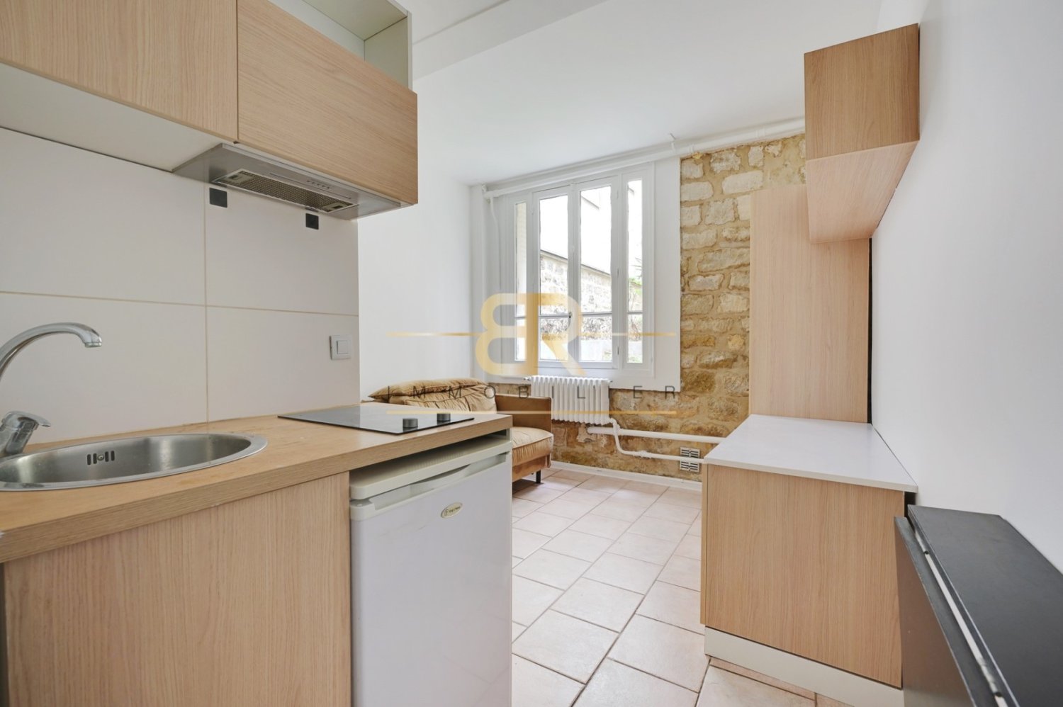 Studio à Levallois-Perret, France No. 168606