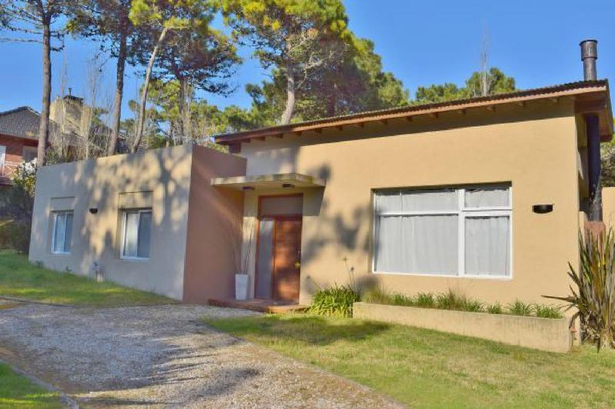 Дом с 3 спальнями в Мар-дель-Плата, Аргентина № 68870