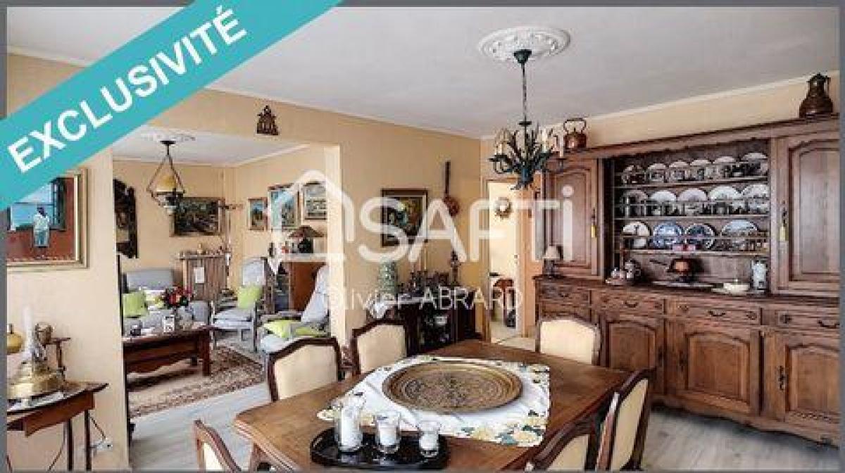 3 bedrooms Apartment in Nantes, France No. 36304