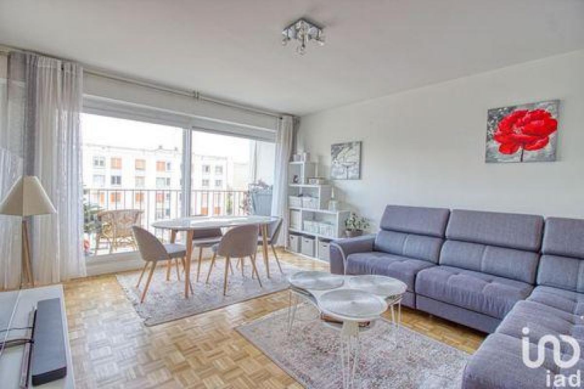 Apartamento com 2 quartos em condomínio em Montmorency, France N.º 23788