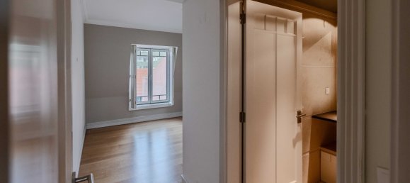 2 bedrooms Apartment in Lisbon, Portugal No. 121403 5