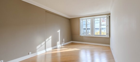 2 bedrooms Apartment in Lisbon, Portugal No. 121403 2