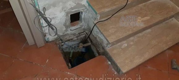 4 rooms Apartment in Rome, Italy No. 200397 9