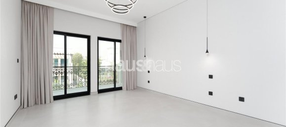 3 bedrooms Villa in Jumeirah Village Triangle, UAE No. 98740 11