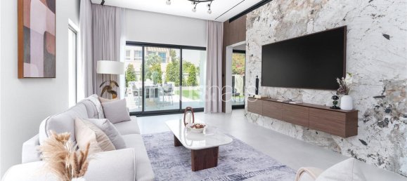 3 bedrooms Villa in Jumeirah Village Triangle, UAE No. 98740 2