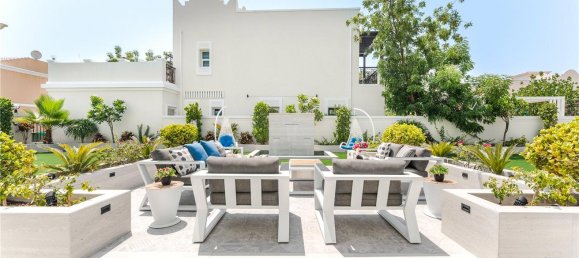 3 bedrooms Villa in Jumeirah Village Triangle, UAE No. 98740 28