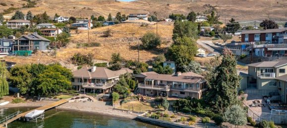 3 Schlafzimmer Haus in British Columbia, Canada, Nr. 1261 2