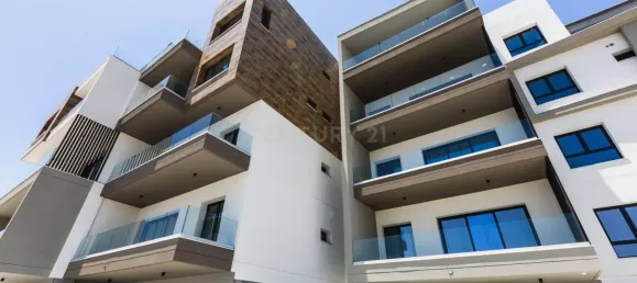 2 Schlafzimmer Wohnung in Agios Athanasios, Cyprus, Nr. 5551 2