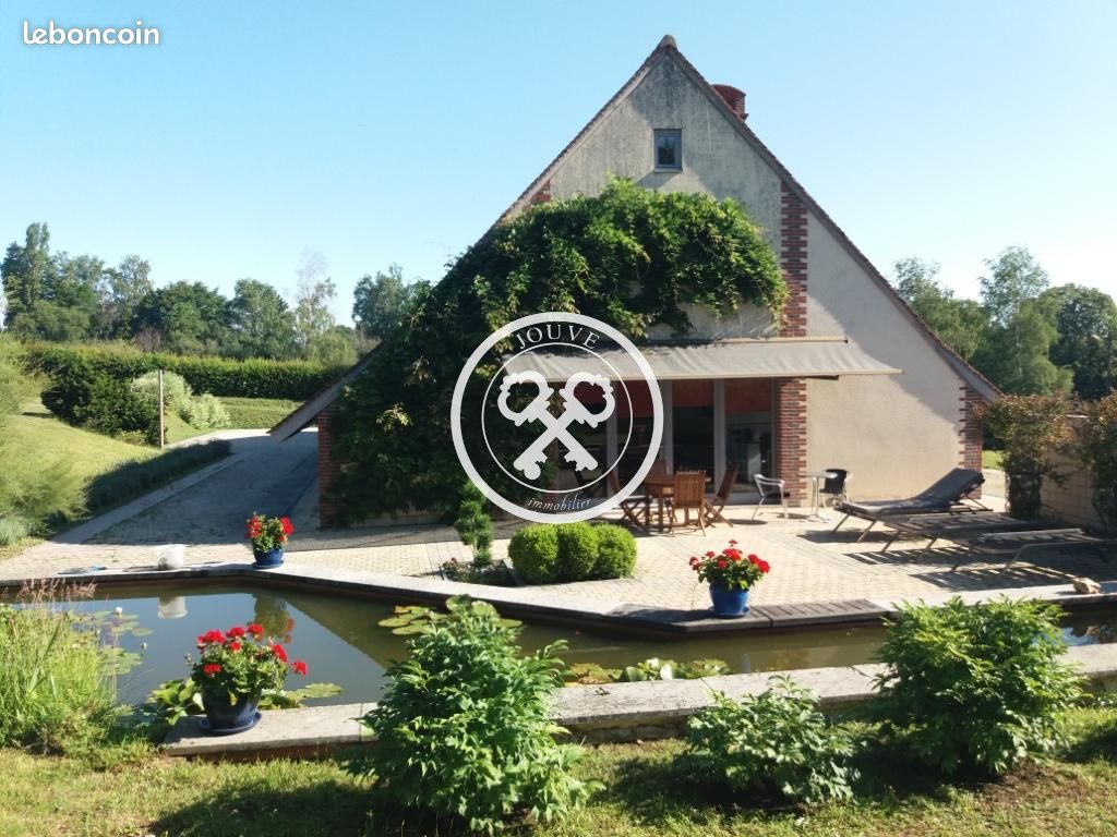 Casa de 4 dormitorios en Saint-Mards-en-Othe, France No. 222897