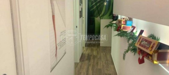 3 rooms Commercial property in Macerata, Italy No. 65550 11