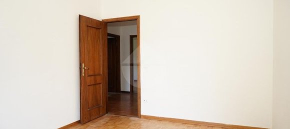 6 rooms Apartment in Gubbio, Italy No. 49313 15
