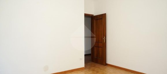 6 rooms Apartment in Gubbio, Italy No. 49313 11