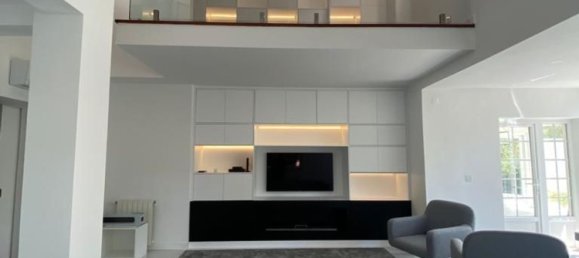 4 bedrooms House in Almada, Portugal No. 144696 6