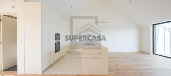 2 chambres Duplex à Aveiro, Portugal No. 152489 3