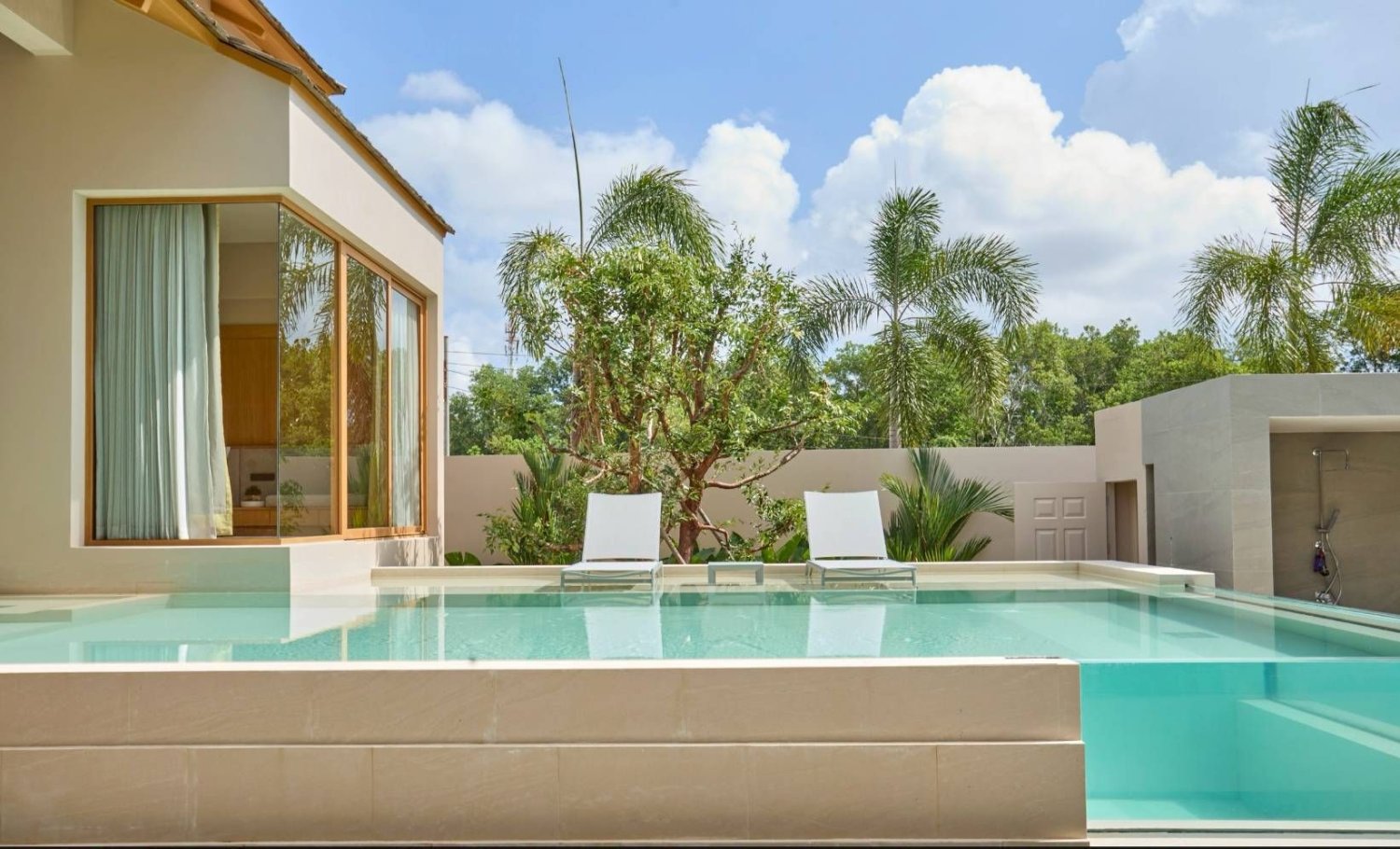 4 Schlafzimmer Villa in Phuket, Thailand, Nr. 64375