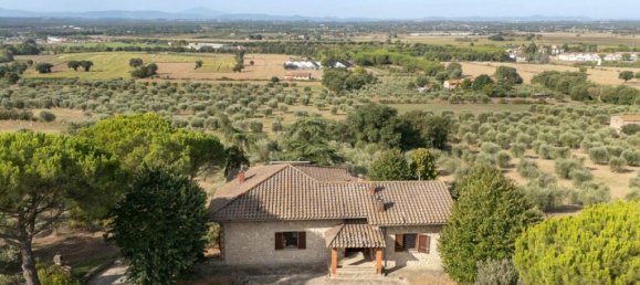 4 bedrooms Villa in Cortona, Italy No. 54135 7