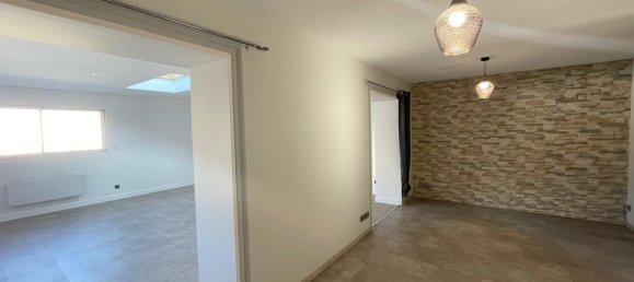 3 Schlafzimmer Haus in Tarare, France, Nr. 202520 3