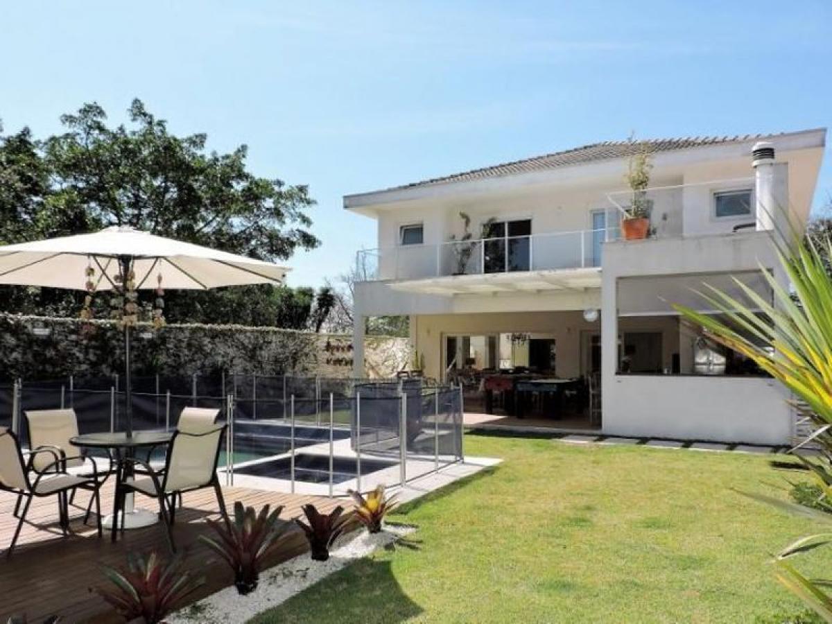 Дом с 4 спальнями в Сан-Паулу, Бразилия № 597305