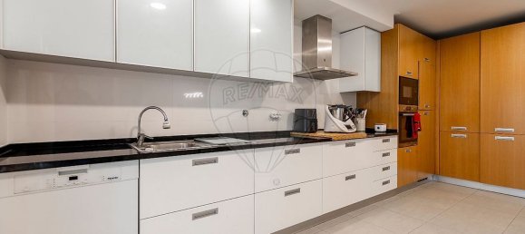 3 bedrooms House in Torres Vedras, Portugal No. 49784 16