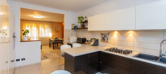 3-Zimmer Doppelhaus in Vanzaghello, Italy, Nr. 25168 36