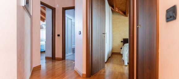 3-Zimmer Doppelhaus in Vanzaghello, Italy, Nr. 25168 17