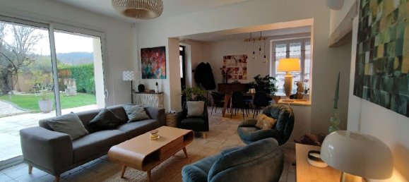 4 bedrooms House in Nesles-la-Vallee, France No. 169619 6