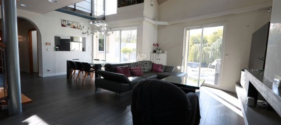 4 chambres Maison à Cergy, France No. 183287 6