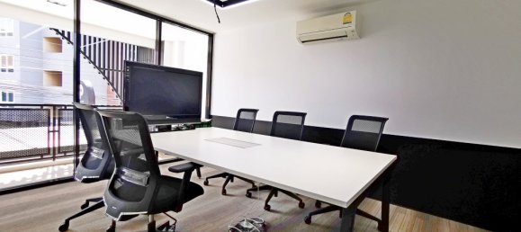 4 bedrooms Commercial property in Pattaya, Thailand No. 328 30