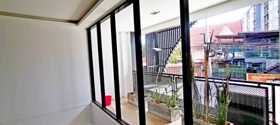 4 bedrooms Commercial property in Pattaya, Thailand No. 328 5