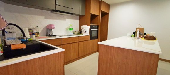 4 bedrooms Commercial property in Pattaya, Thailand No. 328 13