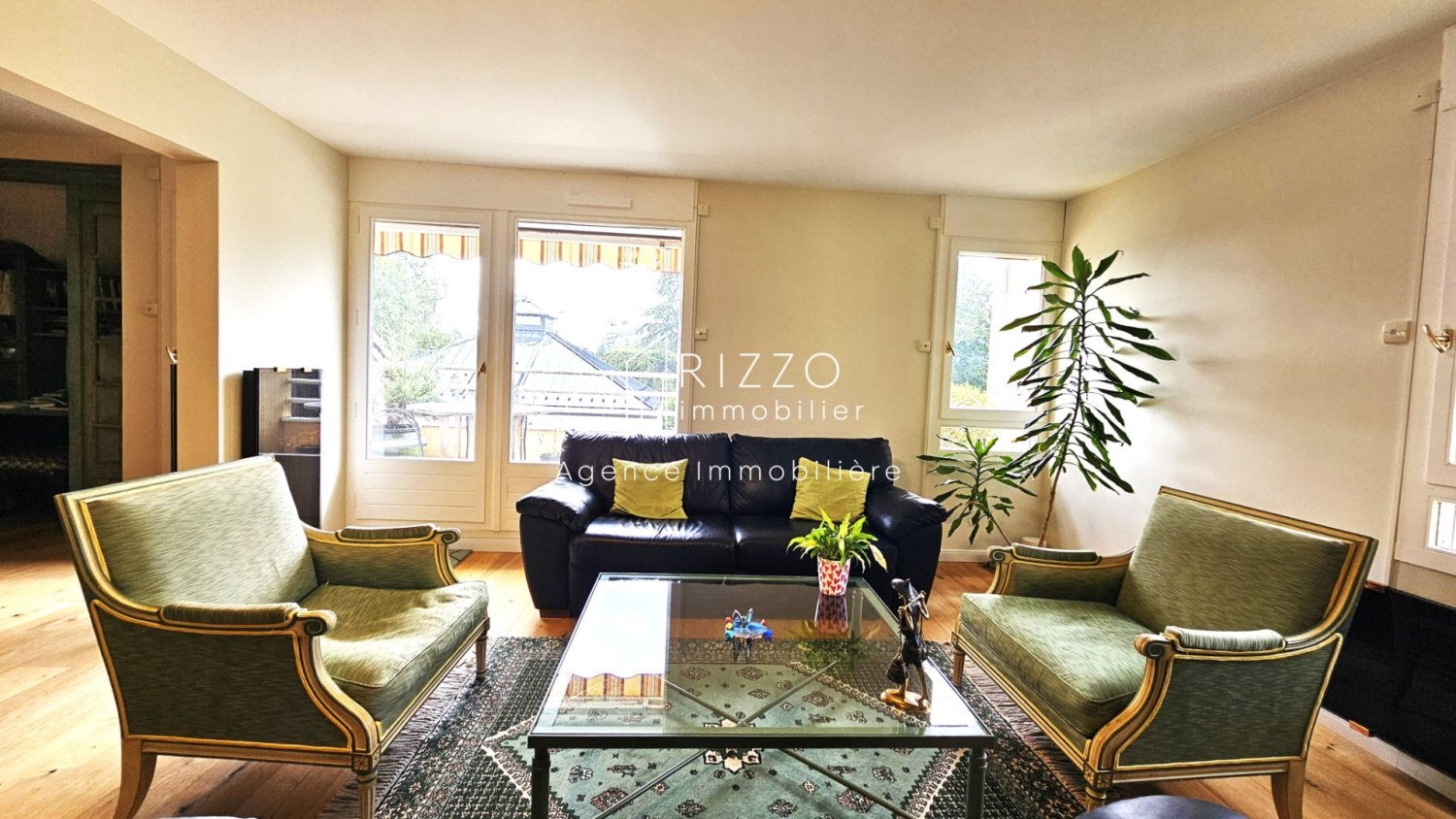 3 chambres Penthouse à Ferney-Voltaire, France No. 322569