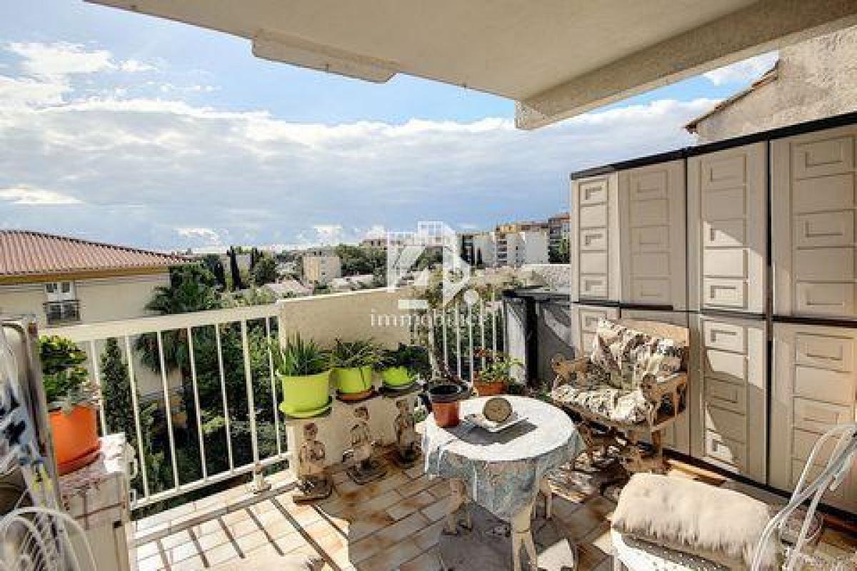 شقة 2 غرف نوم  في Frejus, France رقم 13948