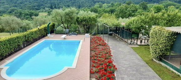 3 Schlafzimmer Villa in Roè Volciano, Italy, Nr. 124841 2