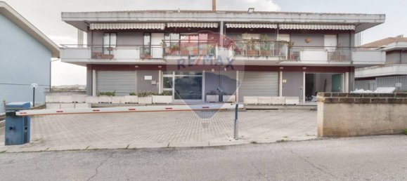 1-Zimmer Büro in Pescara, Italy, Nr. 93628 2