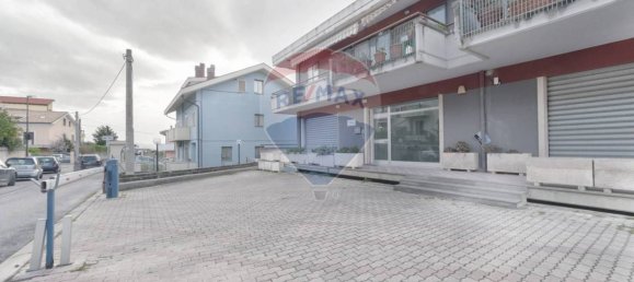 1-Zimmer Büro in Pescara, Italy, Nr. 93628 3