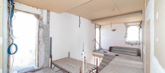 4 bedrooms Villa in Misterbianco, Italy No. 266471 14