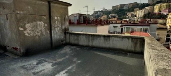 11 rooms Apartment in Naples, Italy No. 64591 2