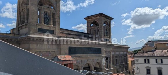 1 bedroom Apartment in Florence, Italy No. 262095 2