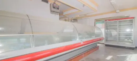 82m² Commercial property in Armilla, Spain No. 97871 4