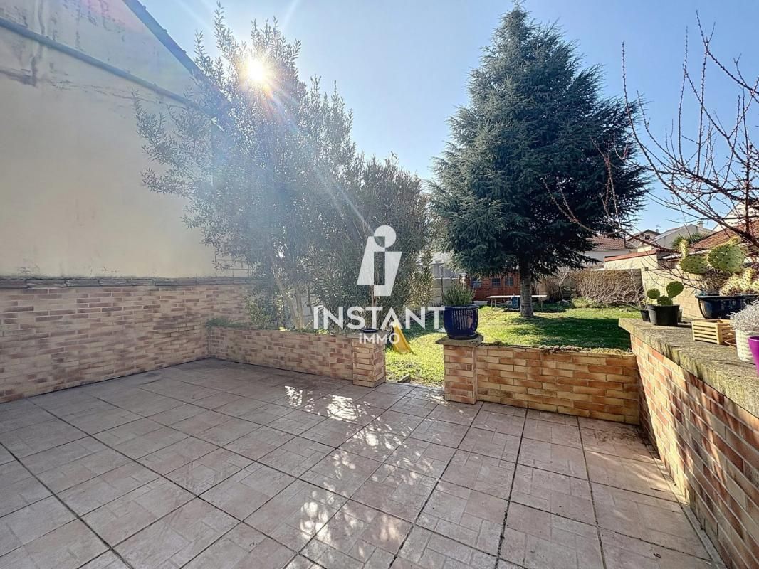 Дом с 3 спальнями в Дранси, Франция № 127973