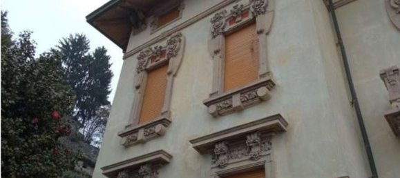 3 rooms Apartment in Luino, Italy No. 186291 6