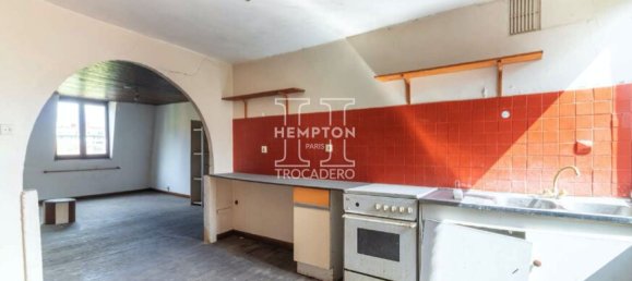 562m² Building in Lille, France No. 79492 14