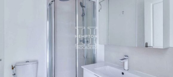 562m² Building in Lille, France No. 79492 12