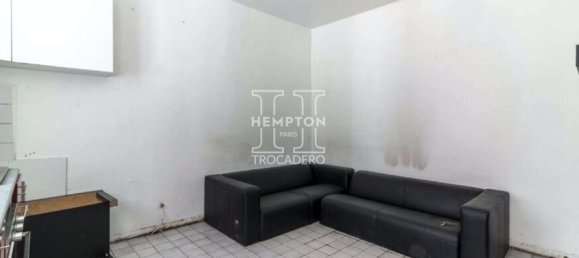 562m² Building in Lille, France No. 79492 8