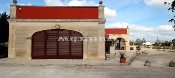 Вилла с 8 комнатами в Corigliano d'Otranto, Италия № 173860 3