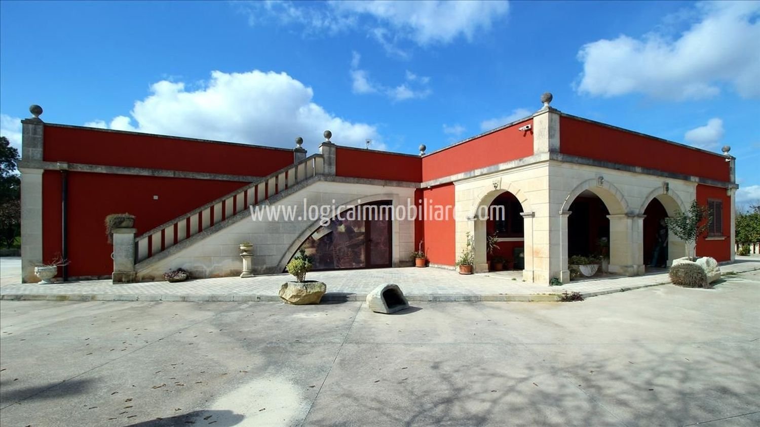 Вилла с 8 комнатами в Corigliano d'Otranto, Италия № 173860