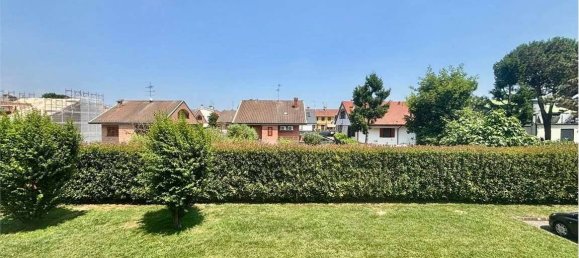 Apartamento de 3 habitaciónes en San Giuliano Milanese, Italy No. 337910 4