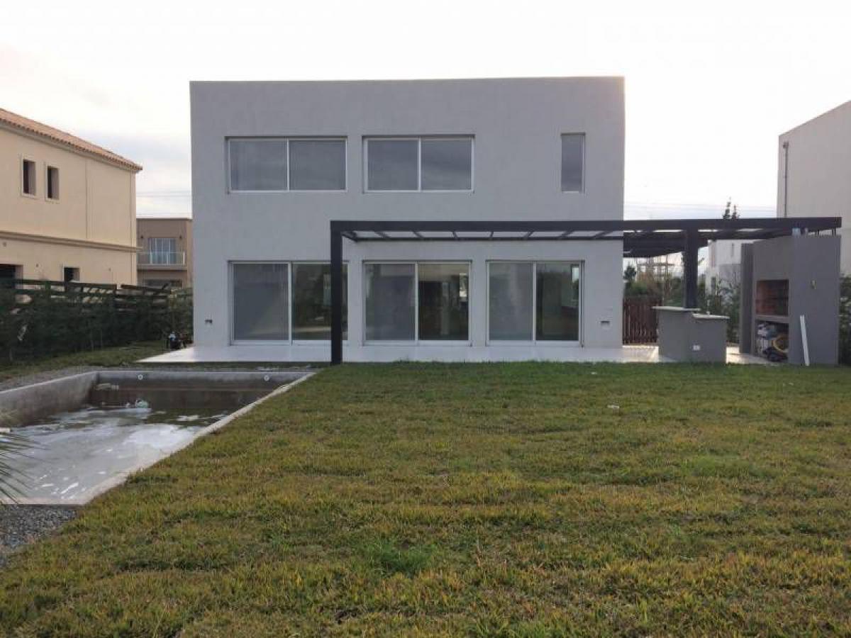 4 bedrooms House in Tigre, Argentina No. 54527